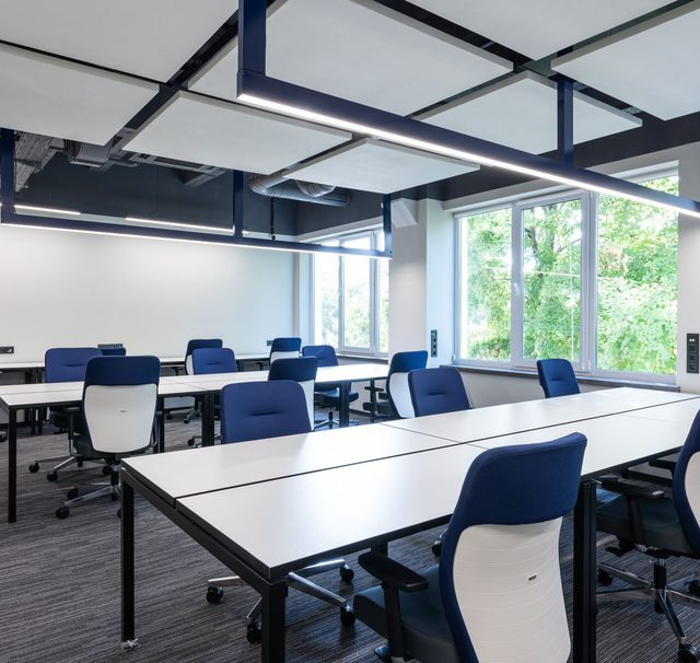 Parc informatique – École, Cocody